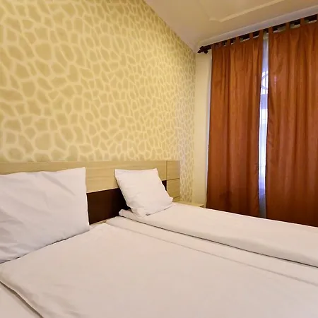 Bed & Breakfast Atlas Travel Point Center Suites 3*