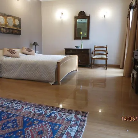 Atlas Travel Point Center Suites Bed & Breakfast