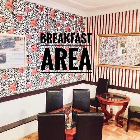 Atlas Travel Point Center Suites Bed & Breakfast