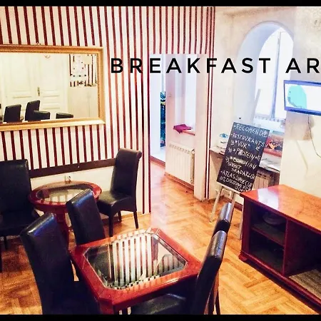 Atlas Travel Point Center Suites Bed & Breakfast 3*